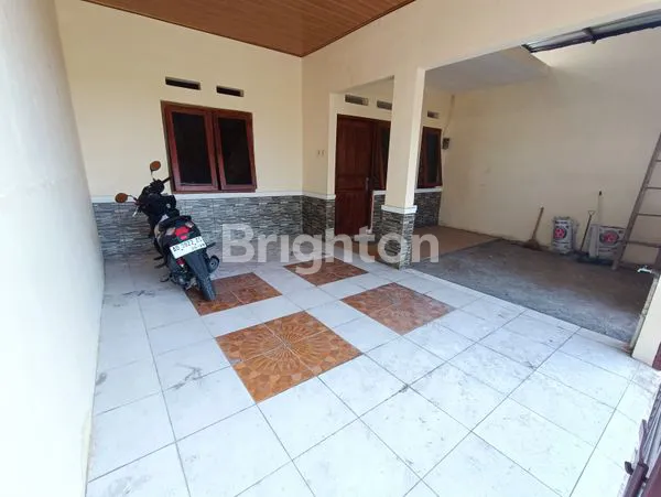 image RUMAH 1.5 LANTAI SIAP HUNI DEKAT MANAHAN DEKAT EXIT TOL DEKAT FAJAR INDAH LOKASI STRATEGIS  (8)