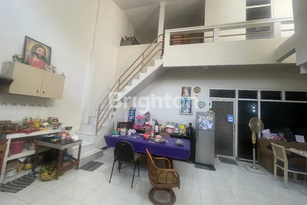 image MURAH RUMAH TAMAN DARMO INDAH BARAT 1.5 LANTAI SIAP HUNI ATAP SUDAH GALVALUM (4)