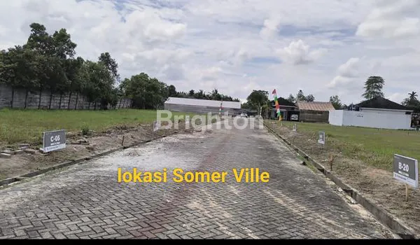 image RUMAH ELEGAN DI SOMERVILLE PEKANBARU TIPE 106 (4)