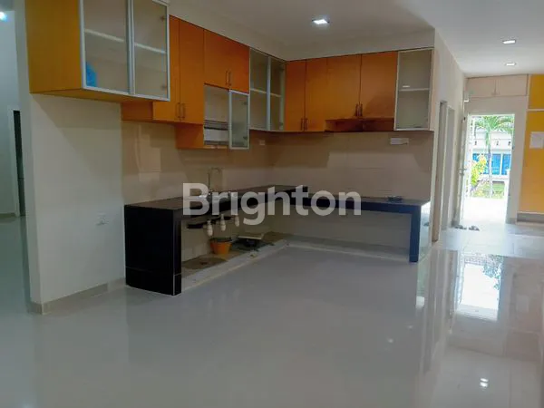 image RUMAH HOOK GAYA MINIMALIS DEKAT PUSAT DI BEVERLY BATAM CENTER (4)