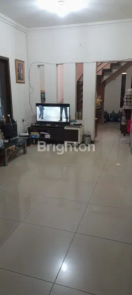 image TURUN HARGA!!!JUAL RUMAH 2 LANTAI BAGUS DAN TERAWAT RAWAMANGUN JAKARTA TIMUR (3)