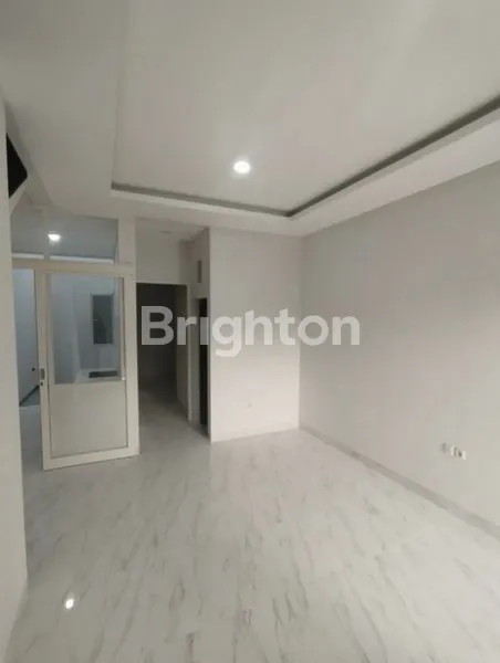 image RUMAH BARU 2 LANTAI TANPA BLUSUKAN, 100 METER DARI RAYA KENJERAN (5)