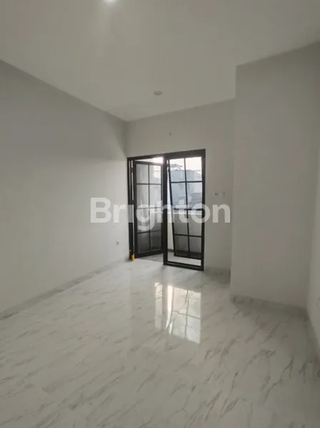 image RUMAH BARU 2 LANTAI TANPA BLUSUKAN, 100 METER DARI RAYA KENJERAN (6)