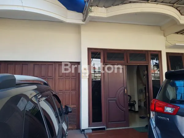 image RUMAH TERAWAT DARMO PERMAI SELATAN (3)
