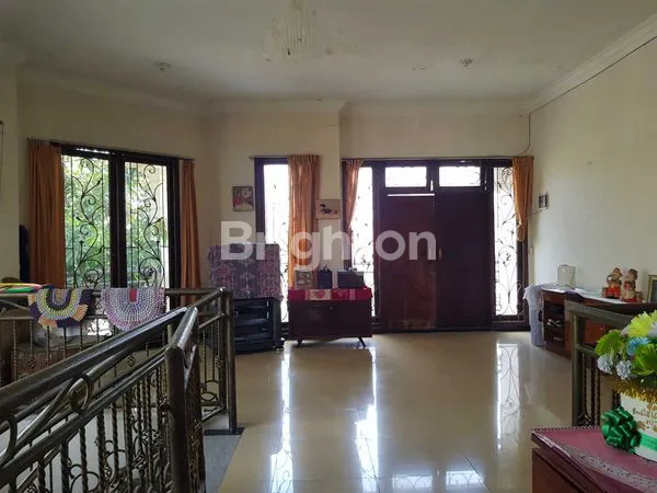 image RUMAH TERAWAT DARMO PERMAI SELATAN (6)