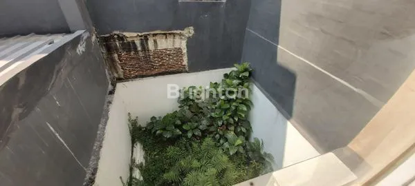image RUMAH 2 LANTAI SIAP HUNI DALAM CLUSTER ALEXANDRITE DUTA INDAH RESIDENCE PERIUK TANGERANG (8)