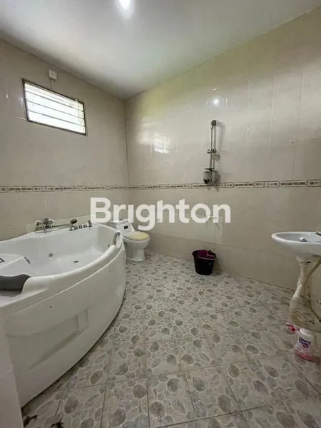 image RUMAH HOOK 2 LANTAI LUAS DI ANGGREK SARI, DEKAT FASILITAS (6)