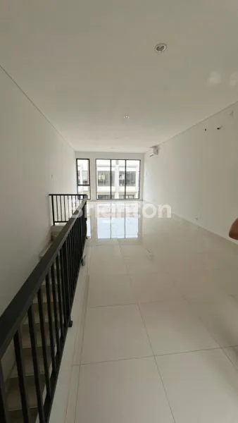 image RUKO 2 LANTAI GRESS SIAP PAKAI DI MAGGIORE JUNCTION GADING SERPONG (4)