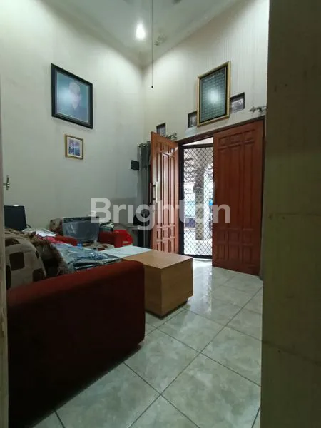 image RUMAH BONUS TOKO**DEMAK, SURABAYA, LUAS 300, LEBAR 18, MINIM RENOV, SIAP HUNI*JUAL RUMAH IKAN MUNGSIN, DEMAK, SURABAYA (1)