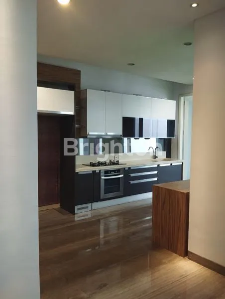 image RUMAH MEWAH KEBAYORAN LAMA SIAP HUNI (4)