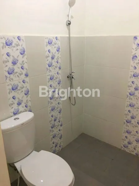 image RUMAH KEMANGGISAN UKURAN 14X18 DALAM KOMPLEKS JAKARTA BARAT (7)