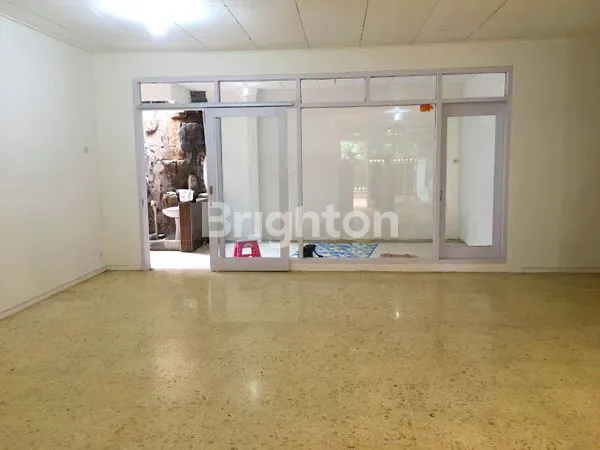 image RUMAH KEMANGGISAN UKURAN 14X18 DALAM KOMPLEKS JAKARTA BARAT (4)