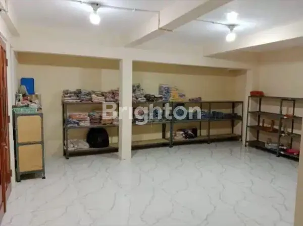 image RUMAH 2 LANTAI DI KEBON JERUK (3)