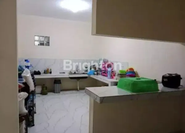 image RUMAH 2 LANTAI DI KEBON JERUK (5)