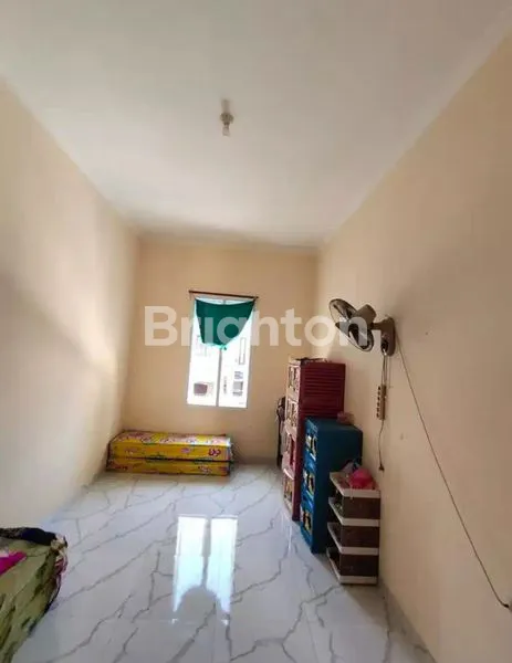 image RUMAH 2 LANTAI DI KEBON JERUK (6)