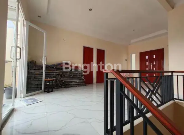 image RUMAH 2 LANTAI DI KEBON JERUK (8)