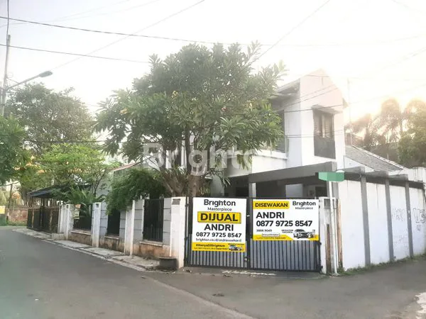image DI SEWAKAN  RUMAH CANTIK DAN MODERN 2 LANTAI DI CAWANG - JAKARTA TIMUR (6)