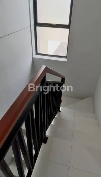 image PONDOK CANDRA INDAH TERAWAT 2LANTAI ROW JALAN LEBAR (2)