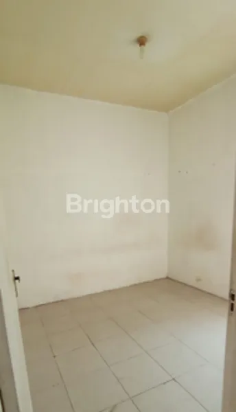 image FOR SALE - RUMAH PERUM ISTANA RESIDENCE SIDOARJO (LB) (4)