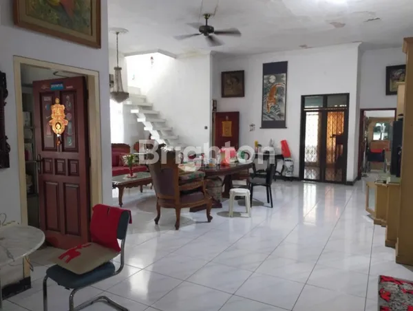 image RUMAH 1,5 LANTAI HITUNG TANAH AREA MANYAR COCOK UNTUK KANTOR, HOME INDUSTRI (3)