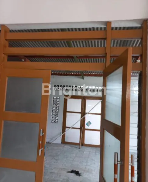 image DIJUAL RUMAH PINGGIR JALAN NGEKSIGONDO YOGYAKARTA  (2)