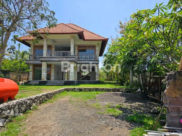 image BALINESE VILLA 4 BR, WITH LAND 17 ARE (1)