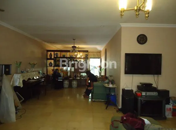 image RUMAH ASRI SANGAT STRATEGIS DI JAKARTA TIMUR (4)