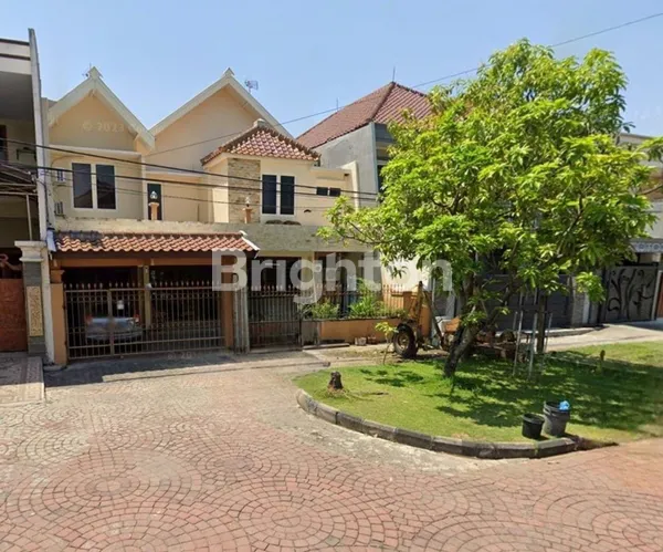 image RUMAH SECOND SIAP HUNI NIRWANA EKSEKUTIF WONOREJO, LOKASI DEPAN TAMAN (1)