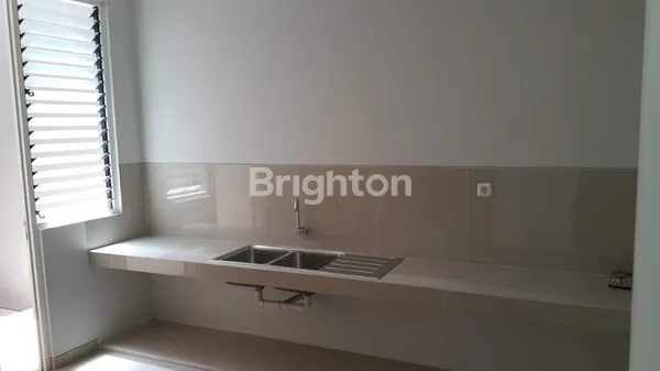 image RUMAH MINIMALIS SIAP HUNI CITRALAND EAST EMERALD MANSION !! (4)