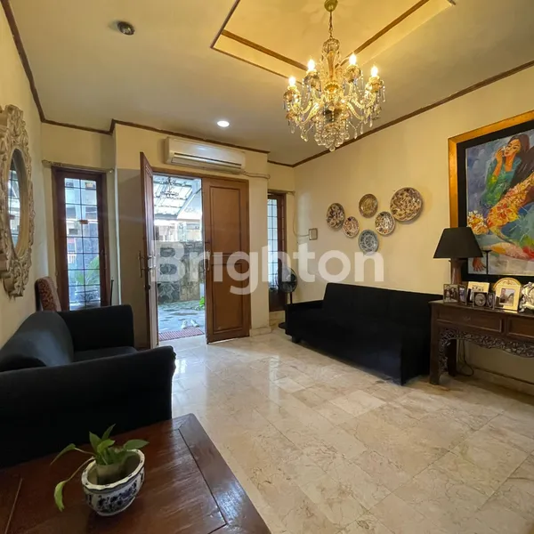 image 3 M AN RUMAH 2 LANTAI BUKIT DURI, JAKARTA SELATAN SIAP HUNI  (2)