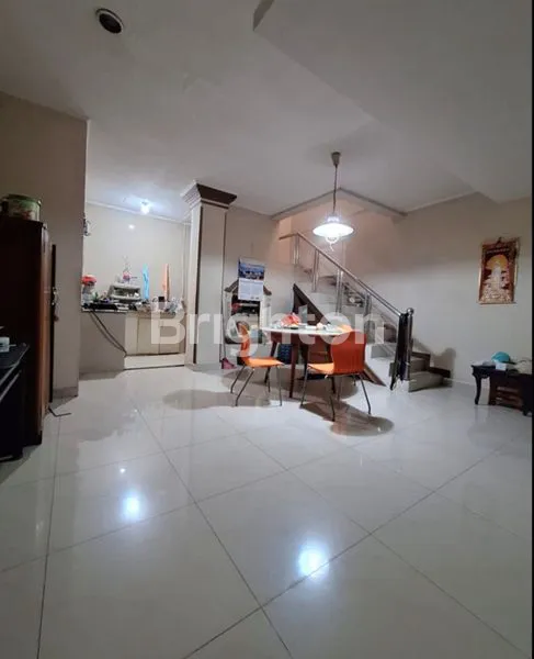 image RUMAH DURI KEPA 2LT DEKAT TANJUNG DUREN   JAKARTA BARAT (2)