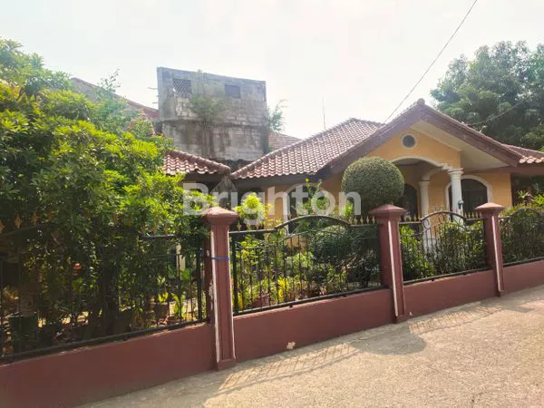 image RUMAH ASRI  NYAMAN DAN SIAP HUNI DI PEKAYON JAYA BEKASI SELATAN KOTA BEKASI (2)