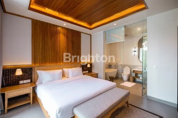 image LUXURY VILLA 3 BEDROOM ONE GATE SISTEM KAYU TULANG CANGGU (2)