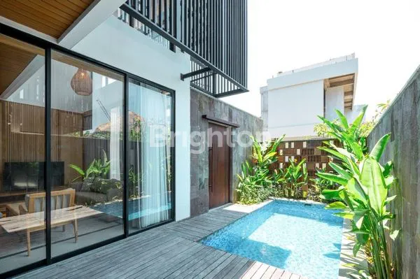 image LUXURY VILLA 3 BEDROOM ONE GATE SISTEM KAYU TULANG CANGGU (1)