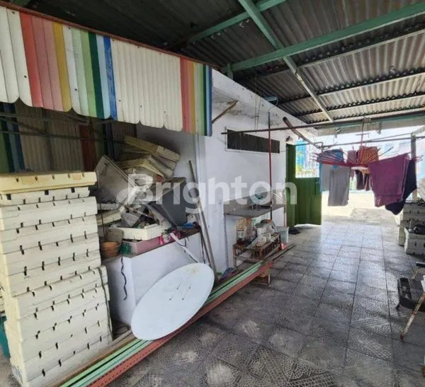 image LOKASI SANGAT STRATEGIS, BERADA DI JANTUNG KOTA MEDAN ,RUMAH 2,5 TINGKAT SIAP HUNI (8)