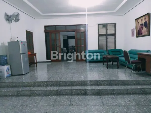 image RUMAH TERAWAT KUTISARI INDAH DEKAT PETRA TENGGILIS SIER TOL WARU BREBEK (1)