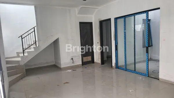 image RUMAH MEWAH BARU DI PIK 2 DANVER JAKARTA UTARA  (5)