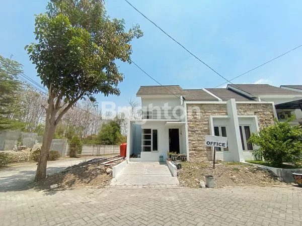 image RUMAH SIAP HUNI DI SAVANA REGENCY (1)