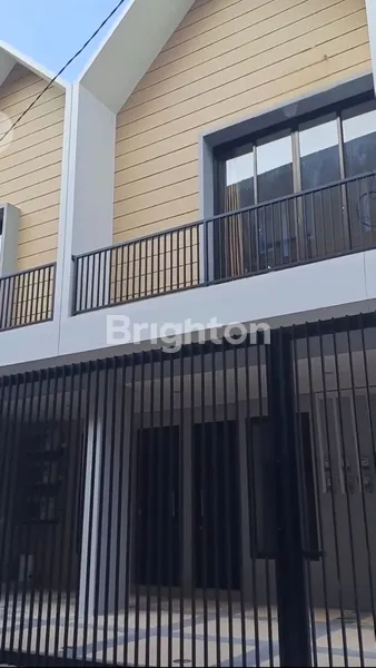 image RUMAH BARU 2 LANTAI SCANDINAVIAN DI KALIJUDAN MULYOREJO SURABAYA (3)