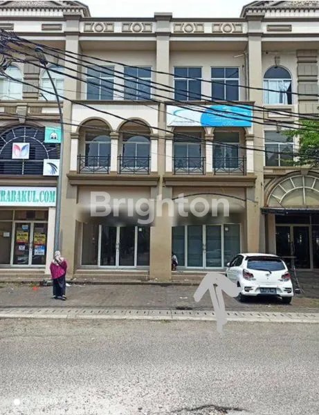 RUKO SEWA STRATEGIS DI GRAND GALAXY CITY, BEKASI