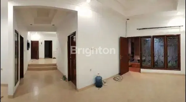 image RUMAH DEKAT AKPOL (4)