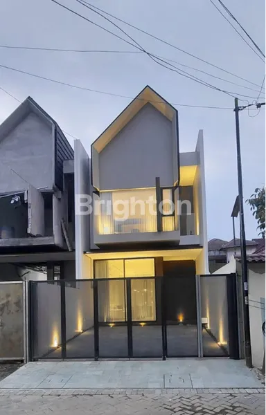 image RUMAH BARU, DHARMAHUSADA, MOJOKLANGGRU, MANYAR, SISA 1 UNIT, ROW 3 MBL (1)