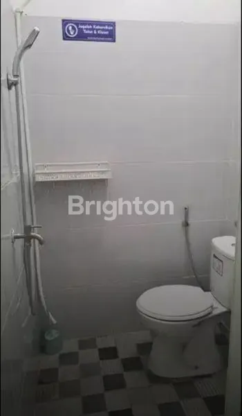 image RUMAH KOS PUTRI (MUSLIMAH) LOKASI STRATEGIS DAN KAMAR KONDISI FULL (6)