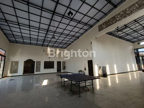 image DISEWAKAN UNTUK KANTOR, CAFFE/RESTO (2)