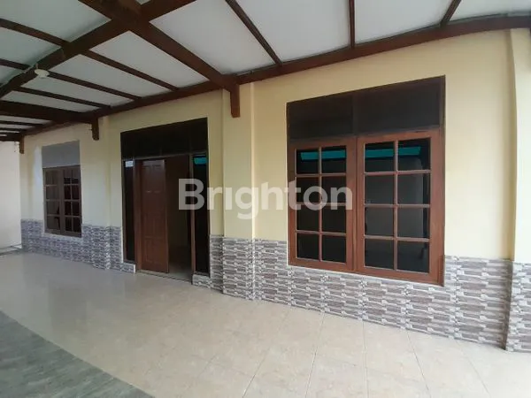 image MANGKUBUMEN, SURAKARTA, RUMAH BERSIH DAN TERAWAT,  4 MENIT KE MALL PARAGON, LOKASI RAMAI DAN STRATEGIS (1)