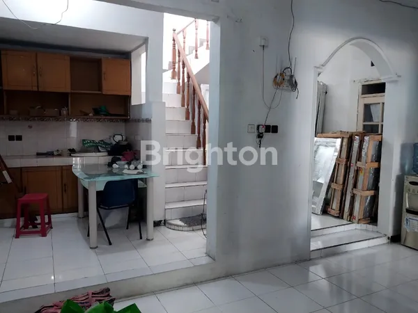 image CANDI LONTRA DI KAWASAN KOMERSIAP SIAP PAKAI DEPAN JALAN RAMAI (4)