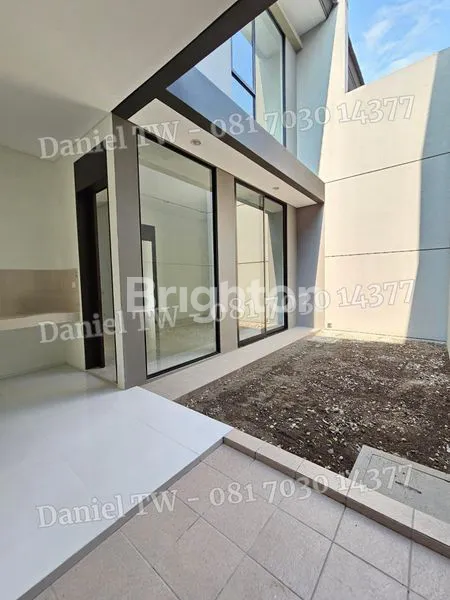 image TERMURAH SEWA CITRALAND DEPAN DISTRICT 9 MINIMALIS 2 LANTAI SIAP HUNI SURABAYA BARAT (4)