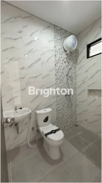 image RUMAH MINIMALIS 2 LANTAI MEDOKAN ASRI UTARA (4)