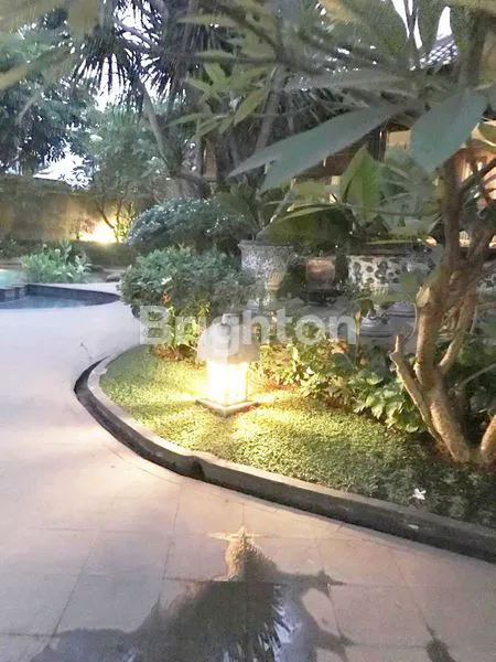 image RUMAH MEWAH DI JATI BENING PONDOK GEDE (6)