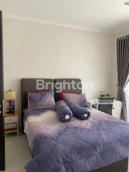 image RUMAH CANTIK 2 LANTAI, HADAP TIMUR, DI PERUMAHAN ELITE PODOMORO, BUAH BATU, BANDUNG. COCOK SEBAGAI RUMAH TINGAL MAUPUN INVESTASI (8)